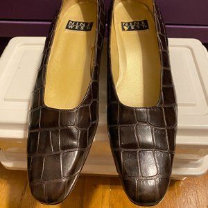 Nine West Brown Croc Embossed Flat 8.5N